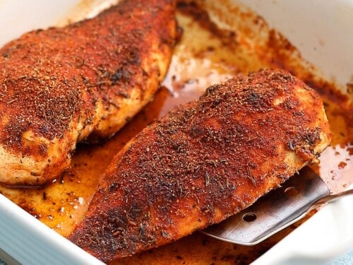 https://www.kitchenathoskins.com/wp-content/uploads/2018/06/blackened-chicken-15-500x375.jpg