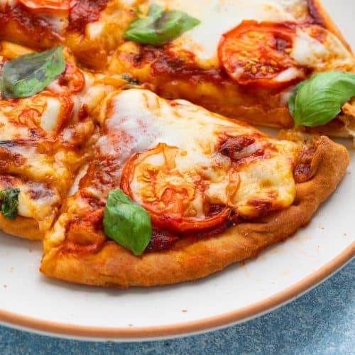 10-Minute Air Fryer Naan Pizza (Super Easy!) - Scrummy Lane